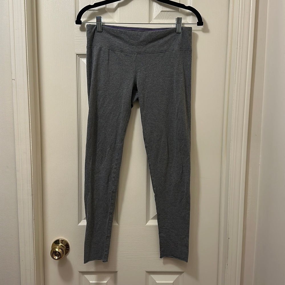 TNA Light Grey Leggings with Purple